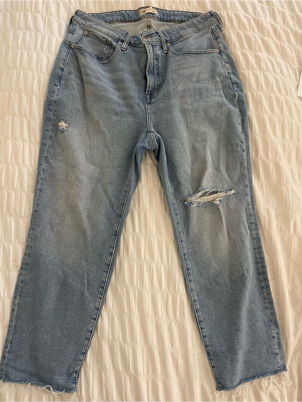 Madewell The curvy perfect vintage jeans. Plus size 14w. Distressed. Light wash